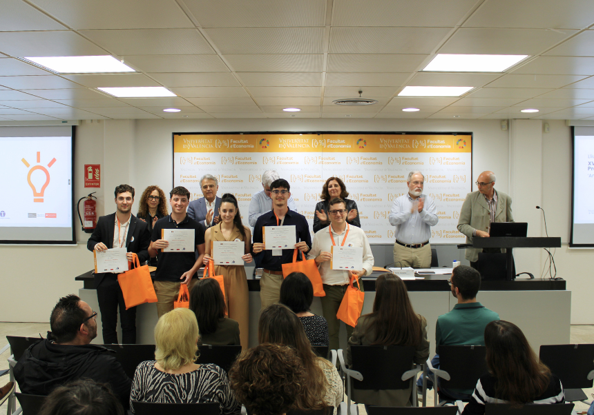 Entregats els premis i accèssits del XVII Concurs “Projecte Empresarial Ana M. Aroca Mengual” de la Facultat d’Economia